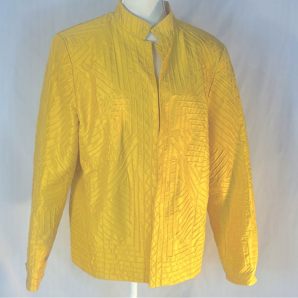 Silk Club Collection Golden Yellow Silk Jacket Open Front Raised Stitching L 👍